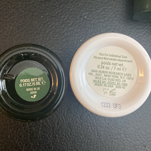 LA MER NEW 7 piece set plus 6 1/2” cosmetic. And lots of extras.Best of the best - Picture 6 of 8